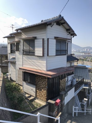 【荒手１丁目貸家】